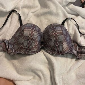 Victoria’s secret very sexy Dream Angeles satin push up bra